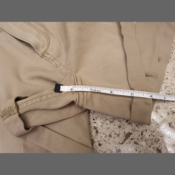 Hollister Chino Midi Short - Picture 9 of 10